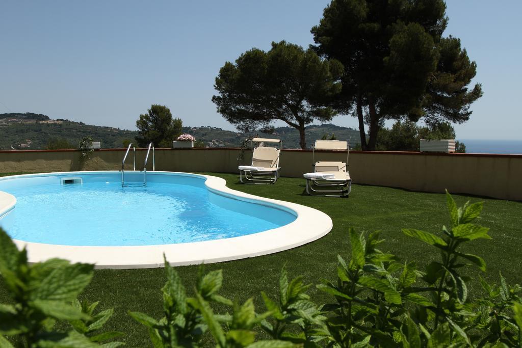 Tenuta Domine Imperia Rum bild